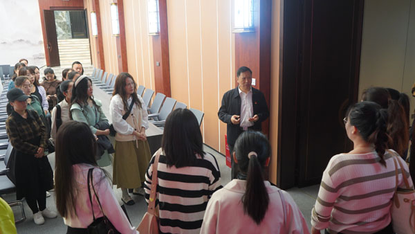 億豐公司董事長蘇東生講述建館歷程.jpg 億豐公司董事長蘇東生講述建館歷程.jpg